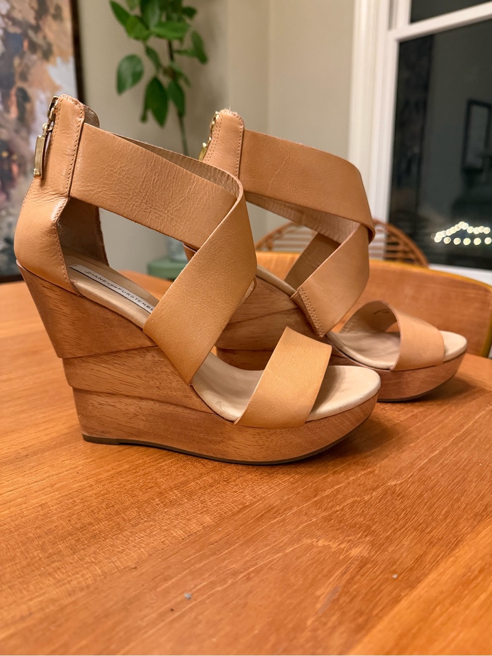 Diane von Furstenberg Opal Wedge Sandals Tan Leather Wooden Heels, Size 7